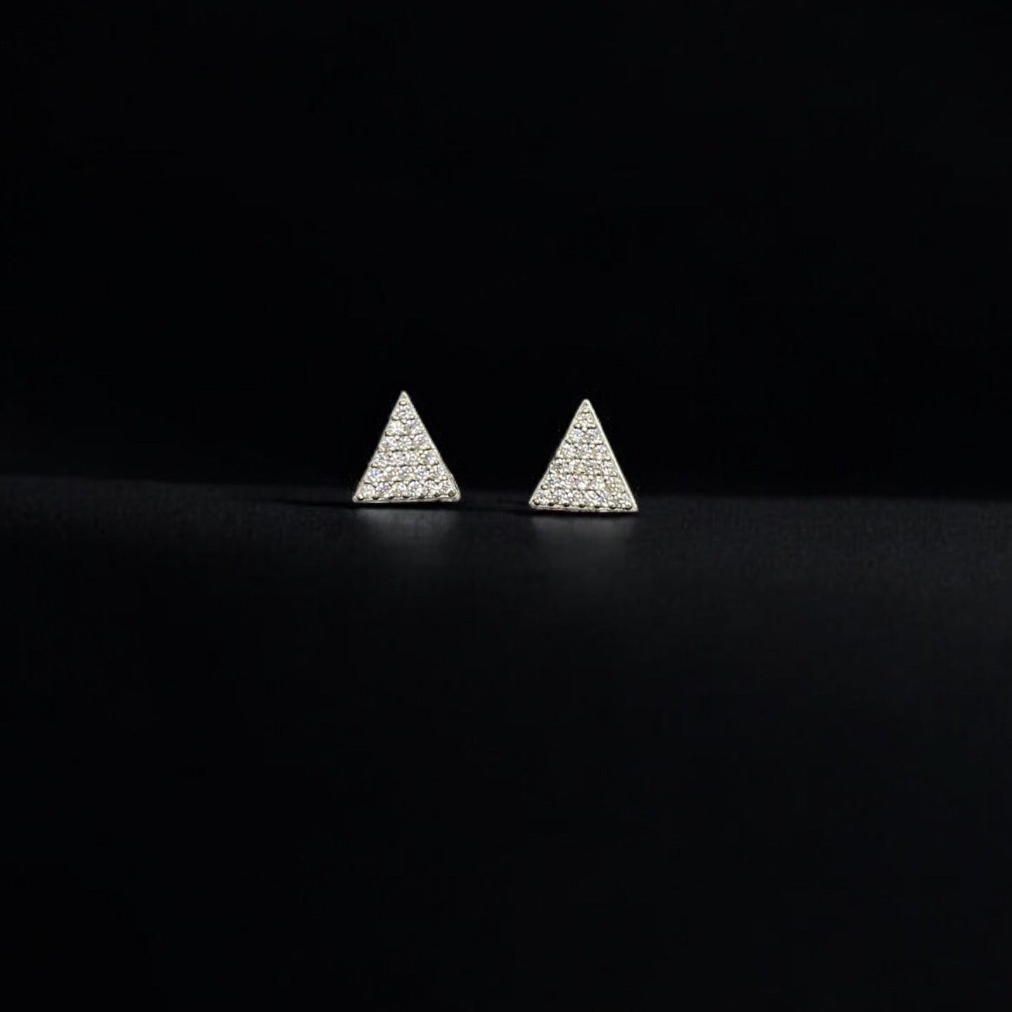 حلق فضة إيطالي مميز عيار 926