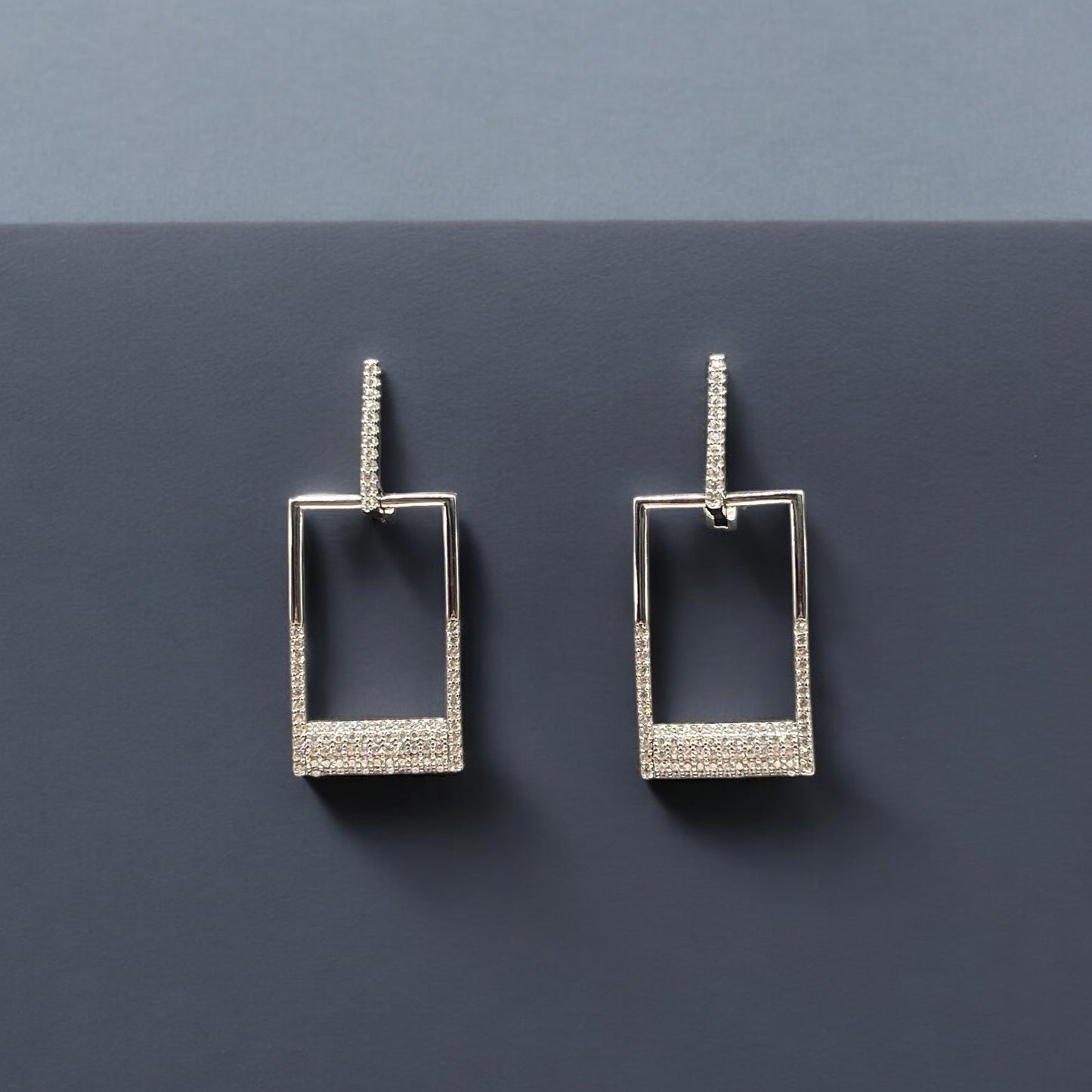 حلق فضة إيطالي مميز عيار 926