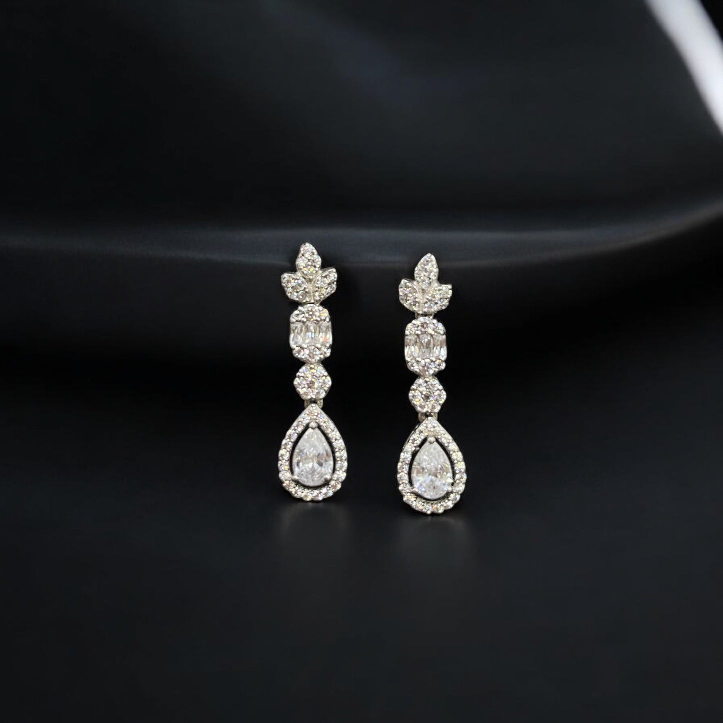 حلق فضة إيطالي مميز عيار 926