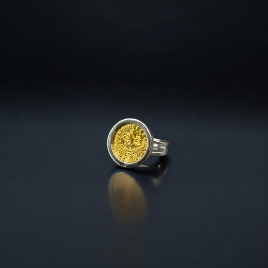 خاتم نص ليرة مع إطار فضة نسائي عيار 925